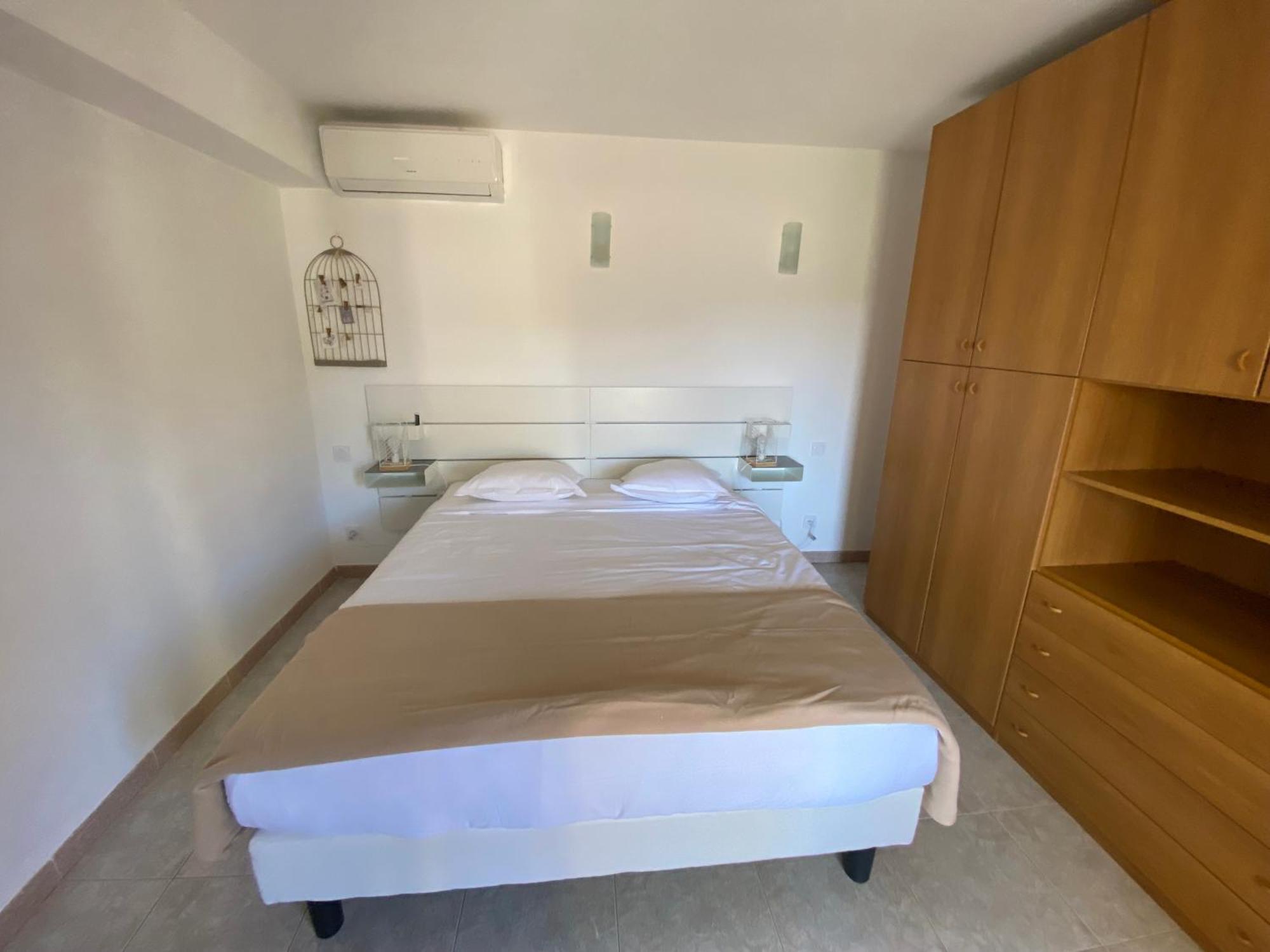 Residences Anna Centuri Bagian luar foto